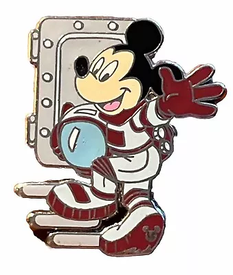 Disney Pin WDW Cast Lanyard Series #3 Mickey At Epcot HM Space 2005 35905 • $0.99