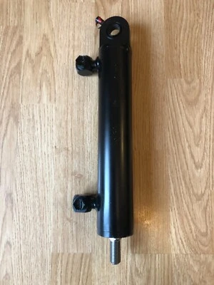 £236.99 • Buy Ransomes Jacobsen 2250+ Ride On Lawn Mower Steering Ram - 008015010
