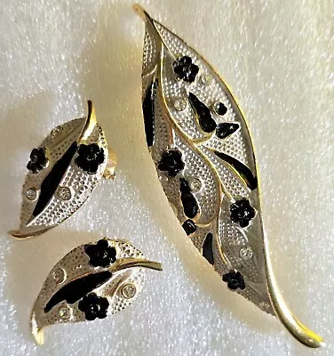 Vintage Signed BSK Rhinestones Enamel Leaf Leaves Clip-on Earrings & Brooch Set  • $38.99