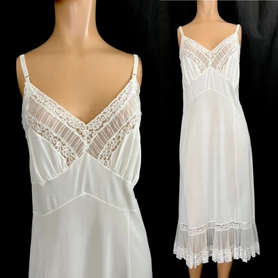 $39 • Buy 50's Vintage CRYSTAL PLEAT White NYLON Full SLIP 34  Bust LACE Sheer Lingerie
