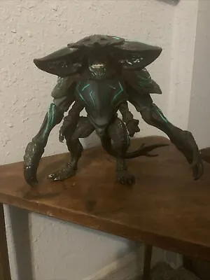 NECA Pacific Rim Action Figure Deluxe Kaiju - SCUNNER 8  • $65