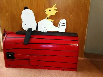 Handmade Snoopy Mailbox Topper • $50