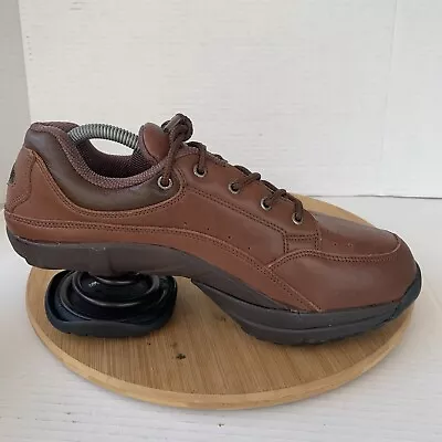 Z Coil Men’s 9 Brown Freedom Classic Lace Up Spring Comfort Athletic Shoes • $79.99