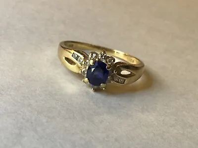 Lovely 18ct 750 Gold Ladies Diamond & Sapphire Ring Size ‘o’ Not Scrap. H/marked • £150