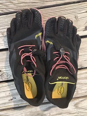 Vibram 18W0701 FiveFingers Black Rose Fitness Training Shoes Size 8.5-9 Women’s • $59.99