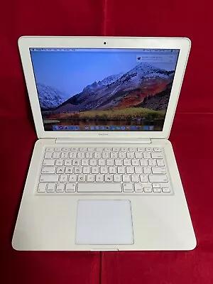 Apple MacBook 13 2.4GHz 8GB 120GB SSD Sierra White MC516LL/A A1342 • $110