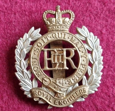 £4.99 • Buy Post WW2 British Military Cap Badge Royal Engineers Queens Crown