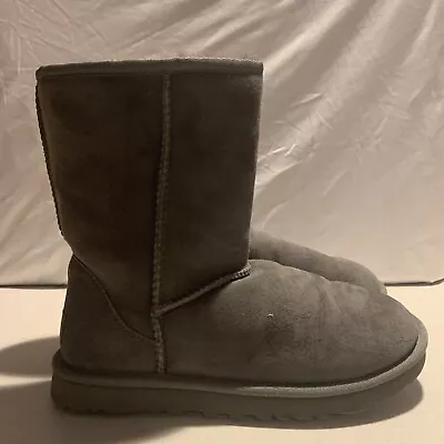 UGG Classic Short Boots Womens 7 Grey Suede Pull On Shearling Lined 5825 [I5] • $29.99