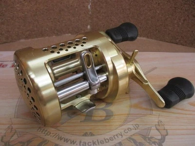 $299.99 • Buy Shimano 03 CALCUTTA CONQUEST 401 Left Hand Baitcasting Reel 【5.0:1】 Pre-Owned
