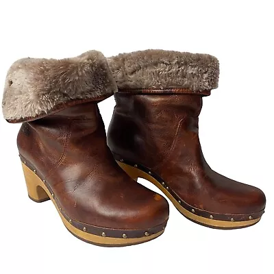 Ugg Women’s Brown Leather Clog Lynnea Shearling Ankle Pull On Boots Size 7 • $64