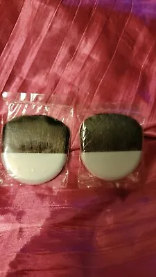 $20 • Buy LOT OF 2 Mary Kay POWDER/ FOUNDATION Sable Brushes NEW AND SEALED