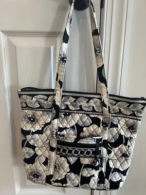 Vera Bradley Villager Bag In Camila Pattern - Zip Tote Black White • $29