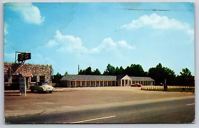 Bowling Green Virginia~Bowling Green Motel & Restaurant~Roadside~1957 Postcard • $13