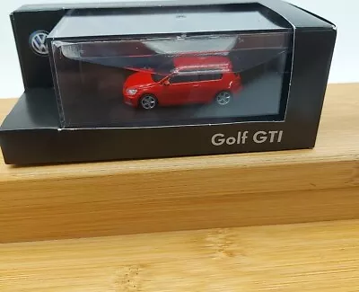 Sammlermodell Collector's Model 1:87 Scale Volkswagen Golf Gti Dealer Model    2 • $84.99