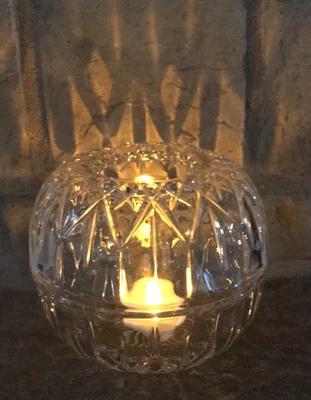 $16.95 • Buy Vintage Round Glass Crystal Candle Holder  Bowl With Cover 5 1/2” Diameter A23