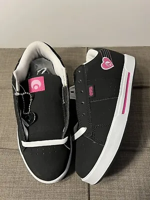 Osiris Serve Girls Skate Shoes Womens Black Pink New Hearts Size 6.5 BNWB • $29.99