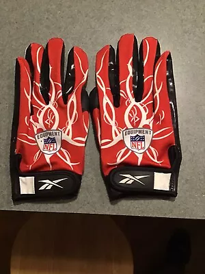 2010 Aaron Hernandez New England Patriots Game Used Worn Football Gloves! Rookie • $1000