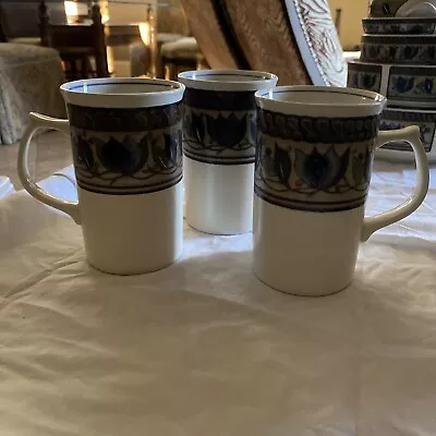 Mikasa Intaglio Cappuccino Cups 3 • $20