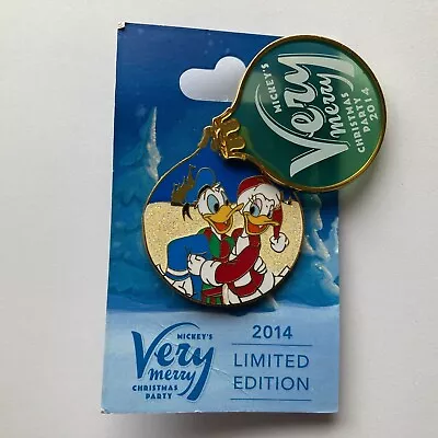 WDW Mickey’s Very Merry Christmas Party 2014 - Donald & Daisy Disney Pin 106540 • $15