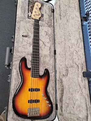 Fender Squier Jazz Bass 5 String 3- Tone Sunburst Type PR 839 S/n ICS16160538 • $210