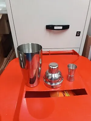 £4 • Buy Cocktail Shaker Mixer With Strainer Steel Bar Tool Drink Set - 2 Pieces - 800ml 