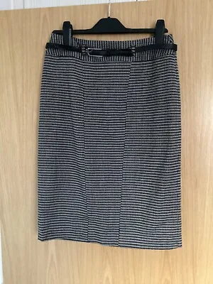 Next Pencil Skirt With Belt. • £4.50