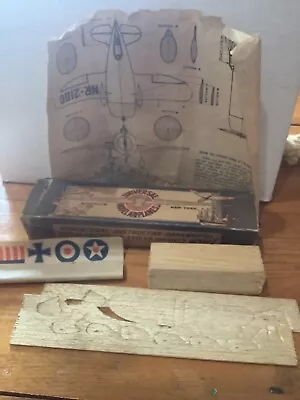 Vintage Rare Old Universal Gee Bee  1930s  VINTAGE PLANE BALSA WOOD KIT • $14