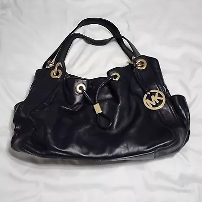 Michael Kors Ludlow Soft Leather Shoulder Handbag Black • $39.99