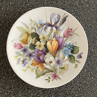 Vintage Kaiser W Germany Crocus Spring Flowers Collectible Plate Wall Decor • $18