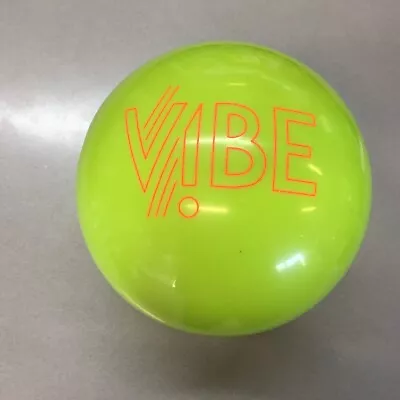 Hammer Radioactive Vibe Bowling Ball 15 LB   New In Box  #010 • $96.95