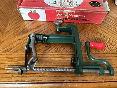 Vintage White Mountain Apple Parer Slicer & Corer Goodell Co • $5