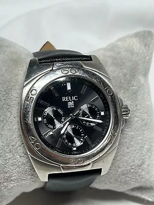 Men's Relic Wet ZR15402 Silver Tone Multi Function Dial Quartz Watch New Battery • $29.32