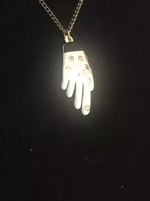 Vtg 1980s Michael Jackson White Glove Metal Enamel Pendant Necklace • $14