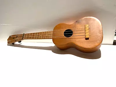 Vintage Ukulele 1950s Soprano UKULELE REGAN UKULELE • $95