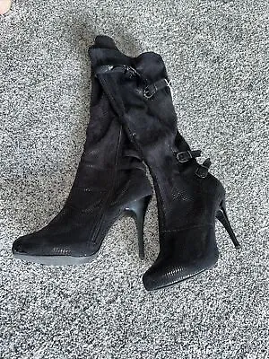 Vintage Nina Black Snake Skin Fabric Knee High Heeled Boots Size 8 • $15