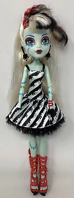 Monster High FRANKIE STEIN Sweet Screams Doll Mattel 2008 *Missing Hand • $63.74