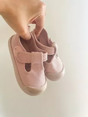 H&M Baby Girls Plimsol Sandals UK 5  • £3