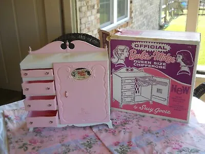 $800 • Buy Mattel Suzy Goose Barbie & Midge 1960's Chifferobe W/Original Box $800.00