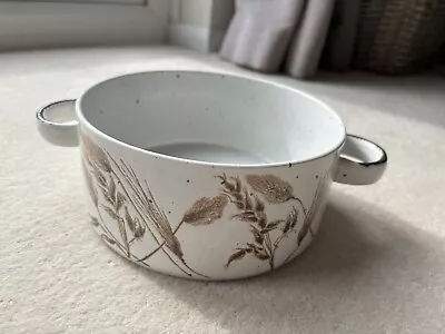 Wedgwood Midwinter Stonehenge Wild Oats 7  18.5cm Casserole Dish • £10