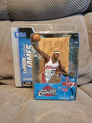 Mcfarlane NBA Series 7 LeBron James     Cavaliers   White Jersey Chase Variant  • $14.99