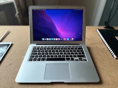 Macbook Air 13  (Early 2015) 128GB SSD 4GB DDR3 1.6GHz Dual Core Intel I5 • £120