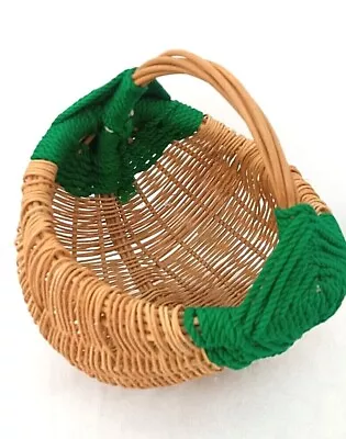 Vintage Wicker Egg Basket Buttocks Basket Natural Green Rope Handle Hand Woven 8 • $19.95