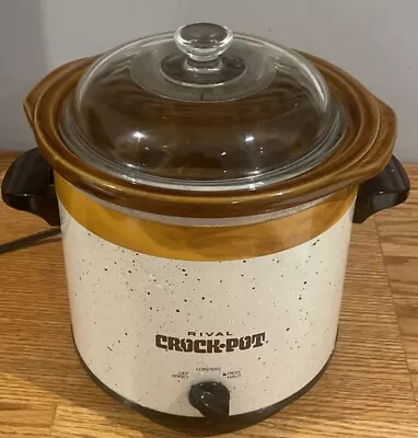 Vintage 1970s Rival Crock Pot Slow Cooker (Model C3150/2) 4 Qt Capacity Works • $25.99