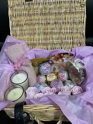 Bath Pamper Gift Basket Birthday Treat Mum Sister Daughter Gift • £14