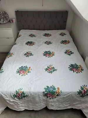 Vintage Throw Quilt Bedspread Roses Lace Embroidery Kingsize Country Design  • £44.99