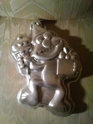 1996 Elmo's Birthday Party Wilton Cake Pan Henson's Sesame Street # 2105-4298 • $17.99