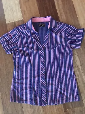 Wrangler Cowgirl Shirt • $20