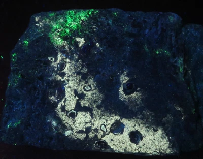 $300 • Buy FLUORESCENT : POWELLITE And  MOLYBDENITE CRYSTALS - Acton , Maine