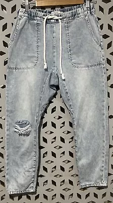 Womens Decjuba Jeans Size 8 • $35