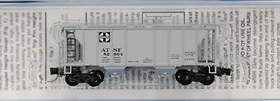 Z Scale - MICRO-TRAINS LINE 531 00 074 SANTA FE - ATSF 2-Bay Covered Hopper Car • $20.76